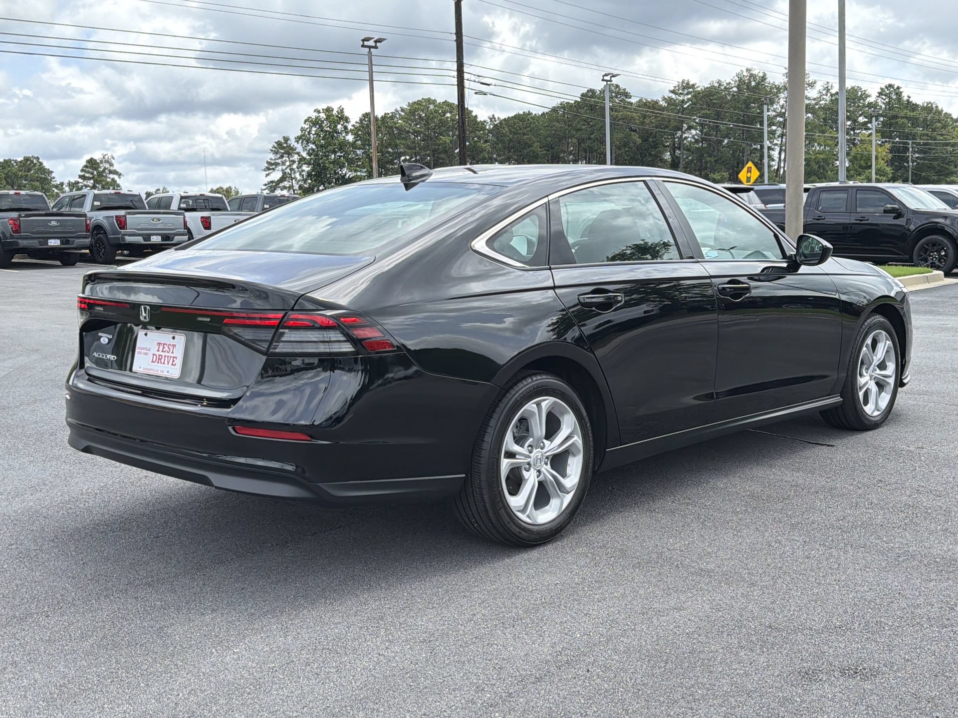 Used 2025 Honda Accord LX image 25