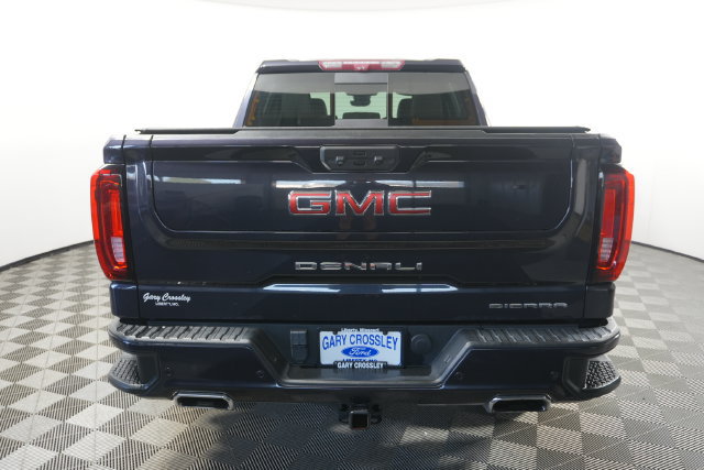 Used 2023 GMC Sierra 1500 Denali w/ Technology Package AWD/4WD image 4
