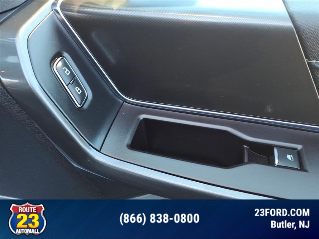 Certified 2022 Ford F150 XLT w/ Equipment Group 302A High image 9