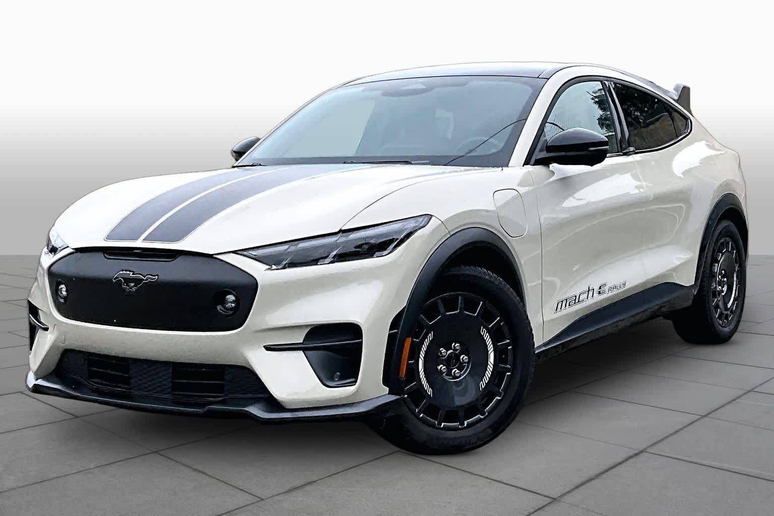 Certified 2025 Ford Mustang Mach-E GT AWD/4WD image 34