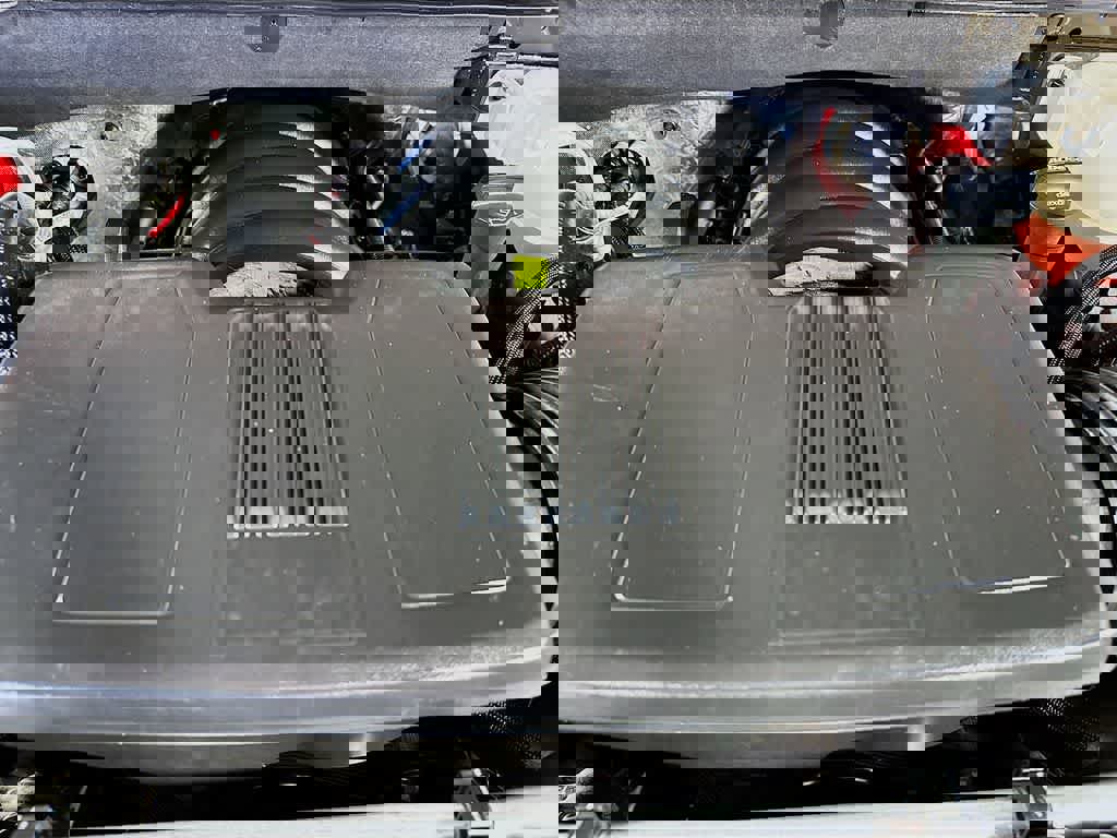 Used 2025 Chevrolet Silverado 1500 LT image 9