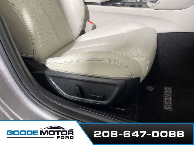 Used 2024 Genesis G70 2.5T AWD/4WD image 22