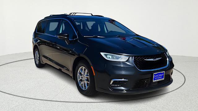 Used 2022 Chrysler Pacifica Touring-L