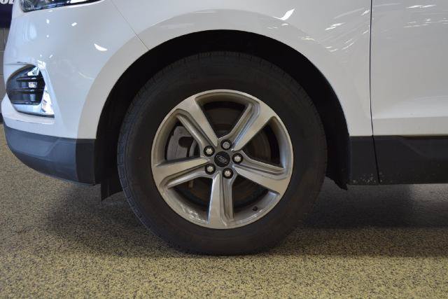 Certified 2024 Ford Edge SEL w/ Convenience Package AWD/4WD image 11