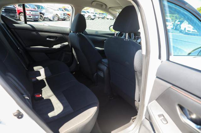 Used 2022 Nissan Sentra SR w/ Electronics Package FWD image 33