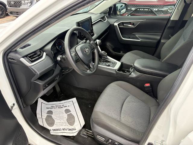 Used 2022 Toyota RAV4 XLE w/ Convenience Package AWD/4WD image 10