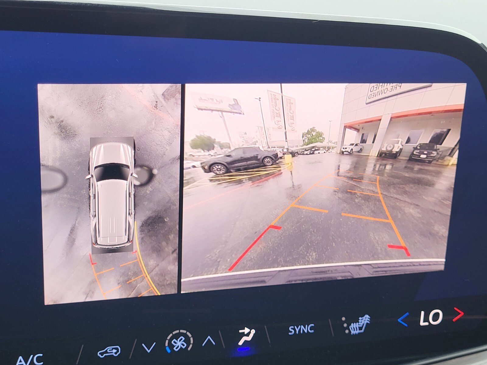 Used 2025 Chevrolet Tahoe LT image 21