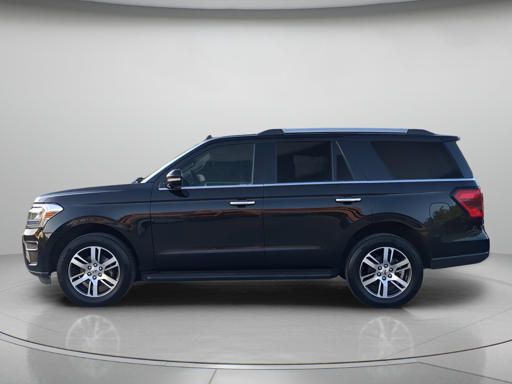 Certified 2024 Ford Expedition Limited AWD/4WD image 43