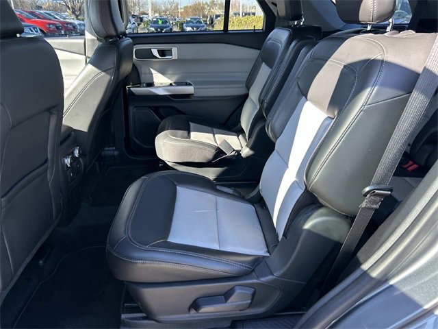 Certified 2022 Ford Explorer XLT w/ Equipment Group 202A image 20
