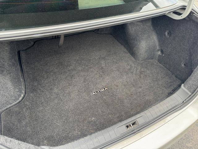 Used 2017 Nissan Altima 2.5 SR FWD image 16