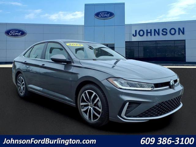 Used 2025 Volkswagen Jetta SE