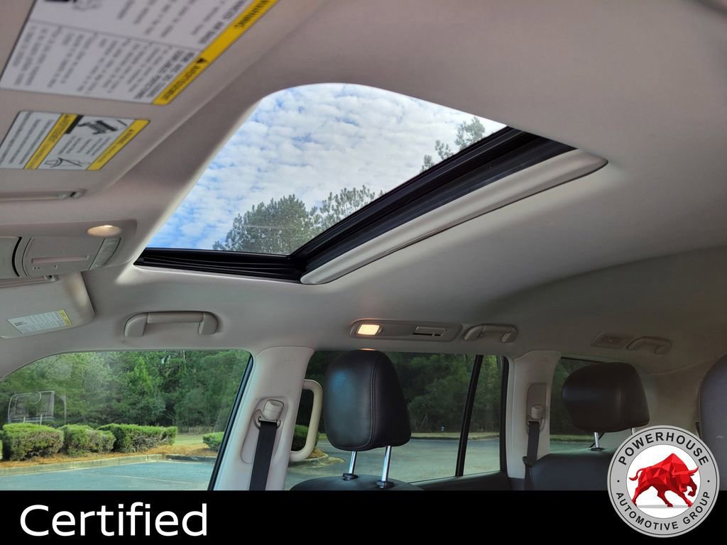 Used 2022 Nissan Armada SL w/ Captain's Chairs Package image 26