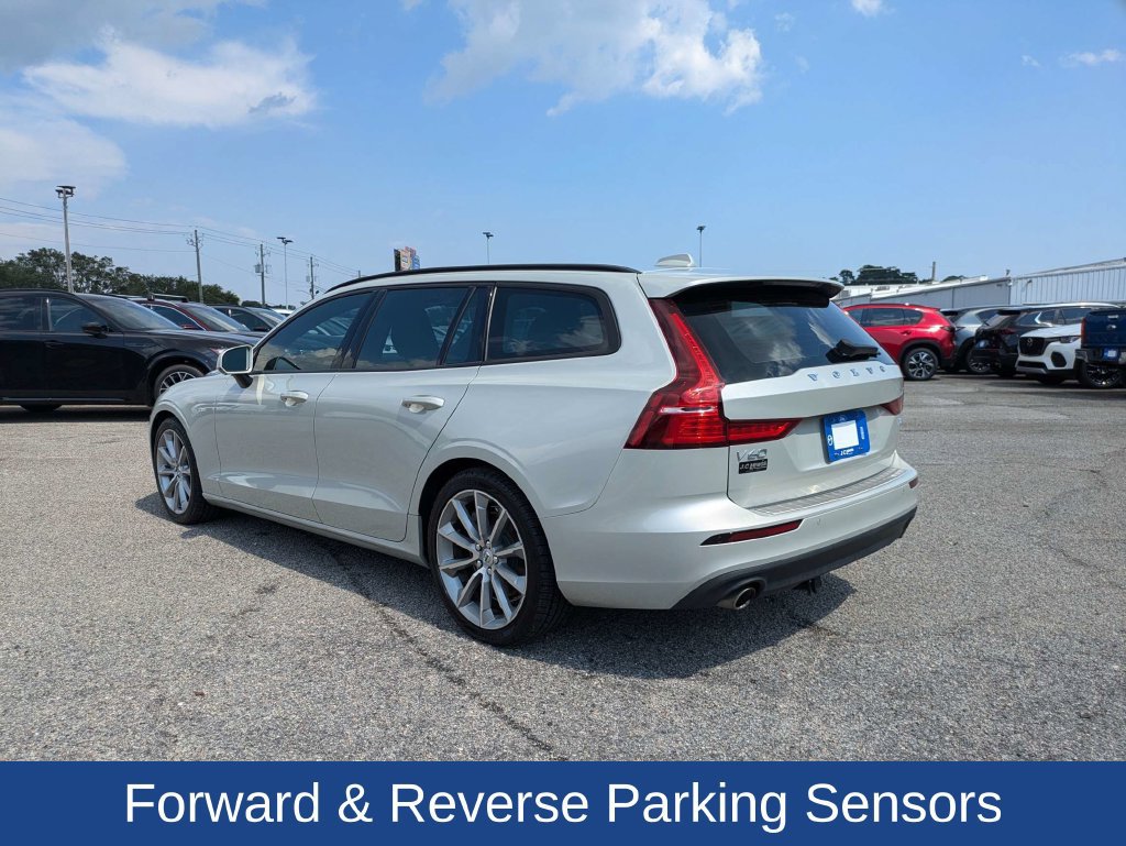 Used 2020 Volvo V60 T5 Momentum FWD image 6