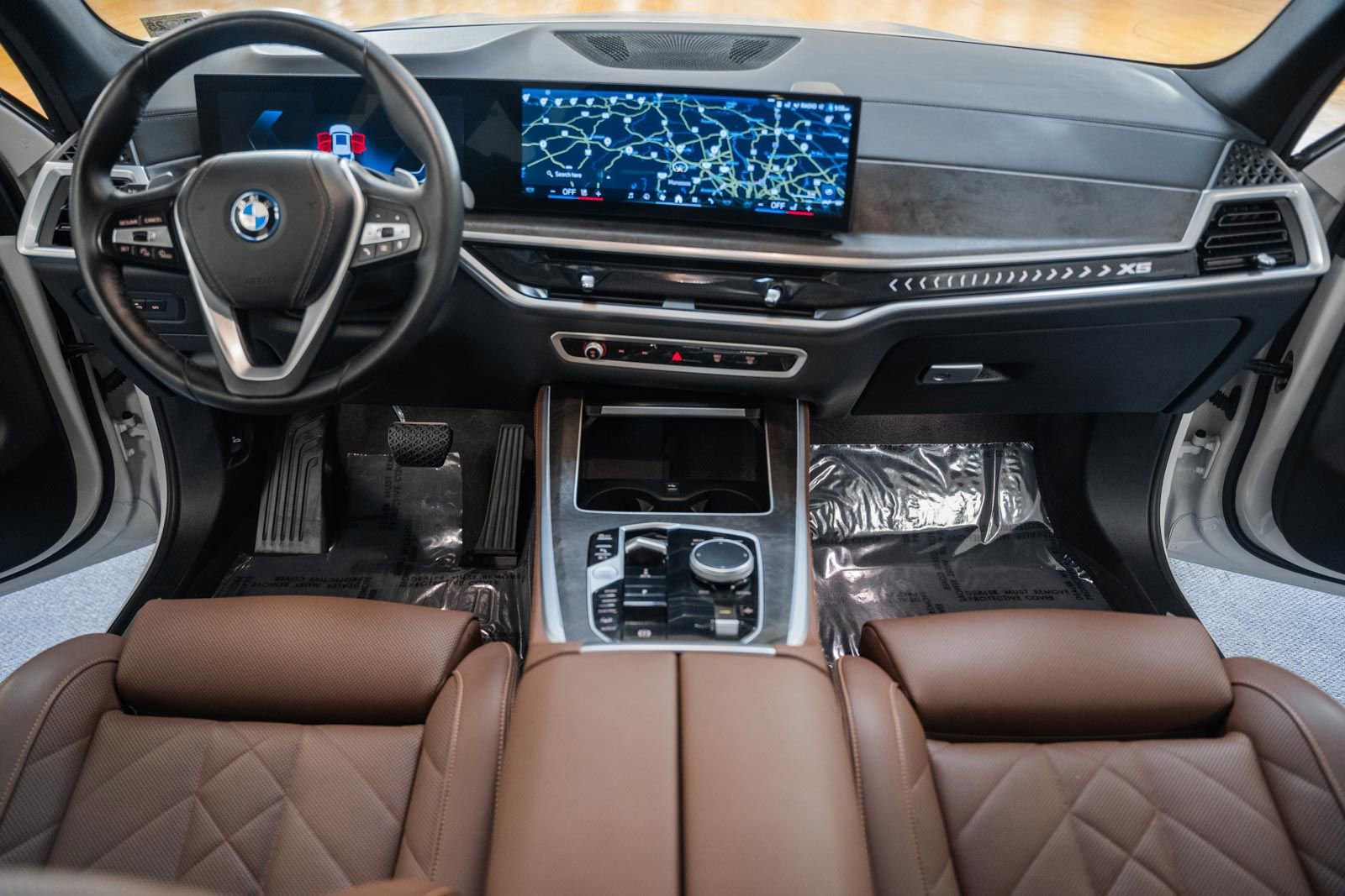 Used 2024 BMW X5 xDrive50e image 26