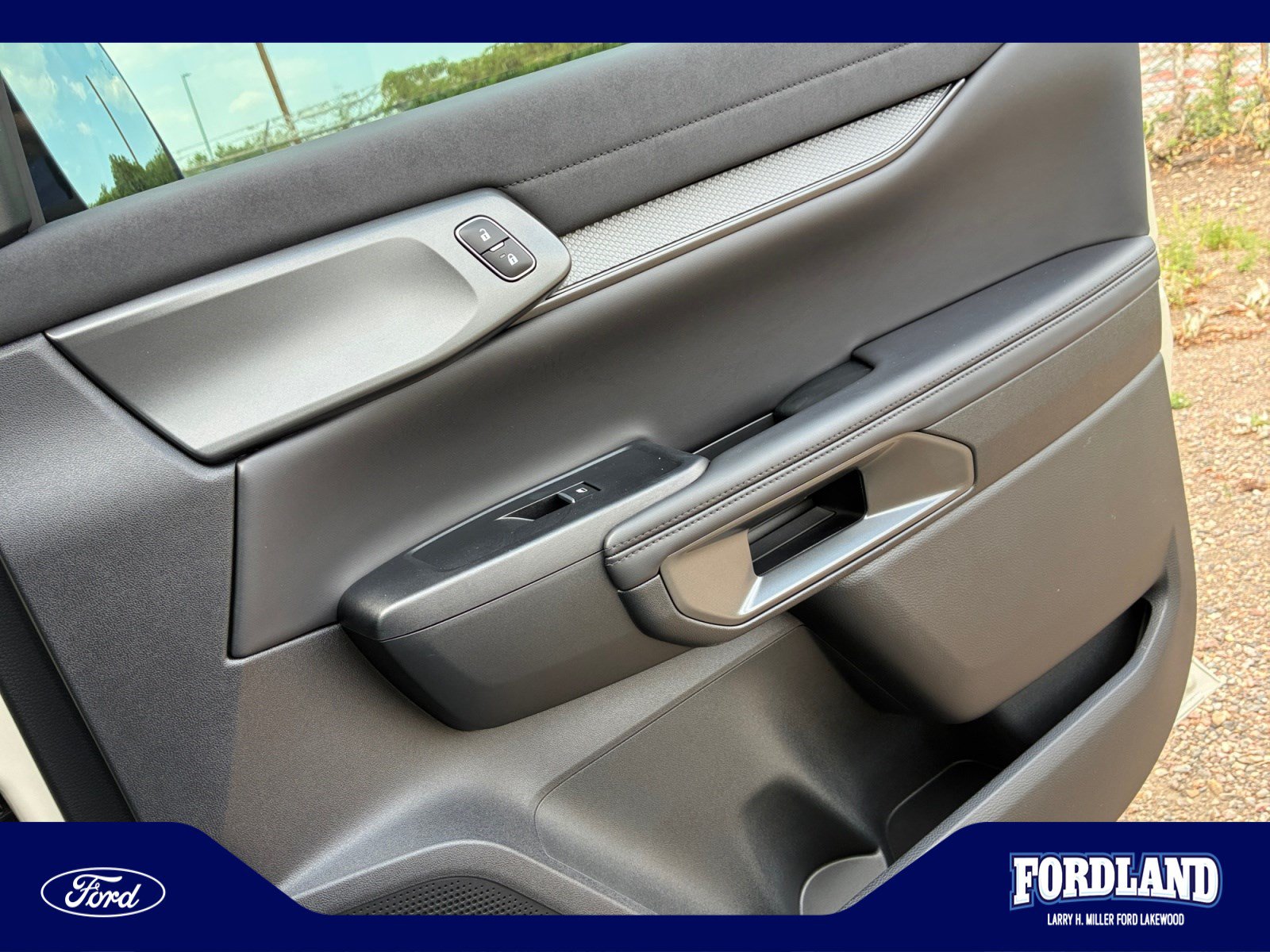Certified 2025 Ford Ranger Raptor AWD/4WD image 16