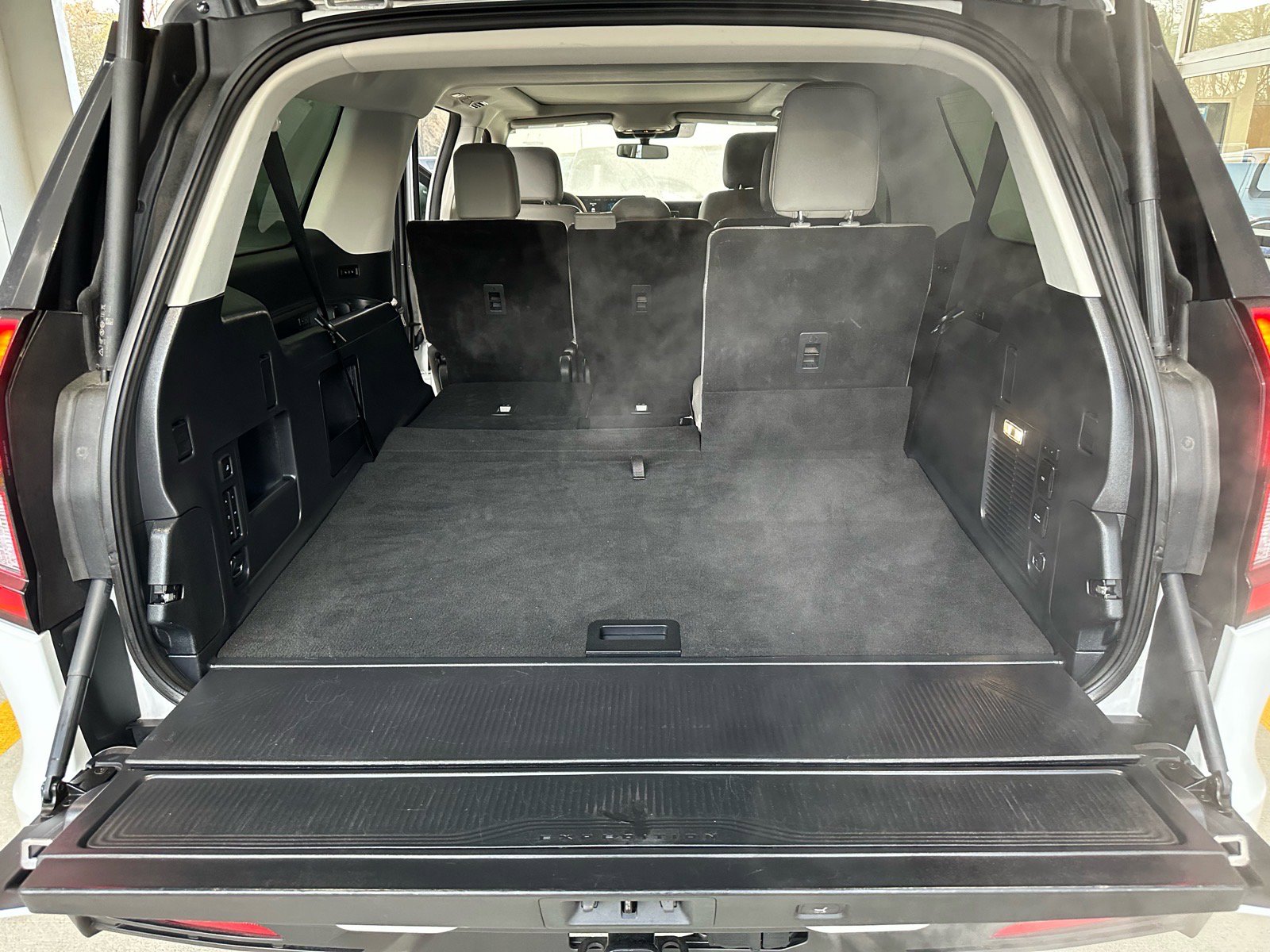 Certified 2025 Ford Expedition Max Active image 32