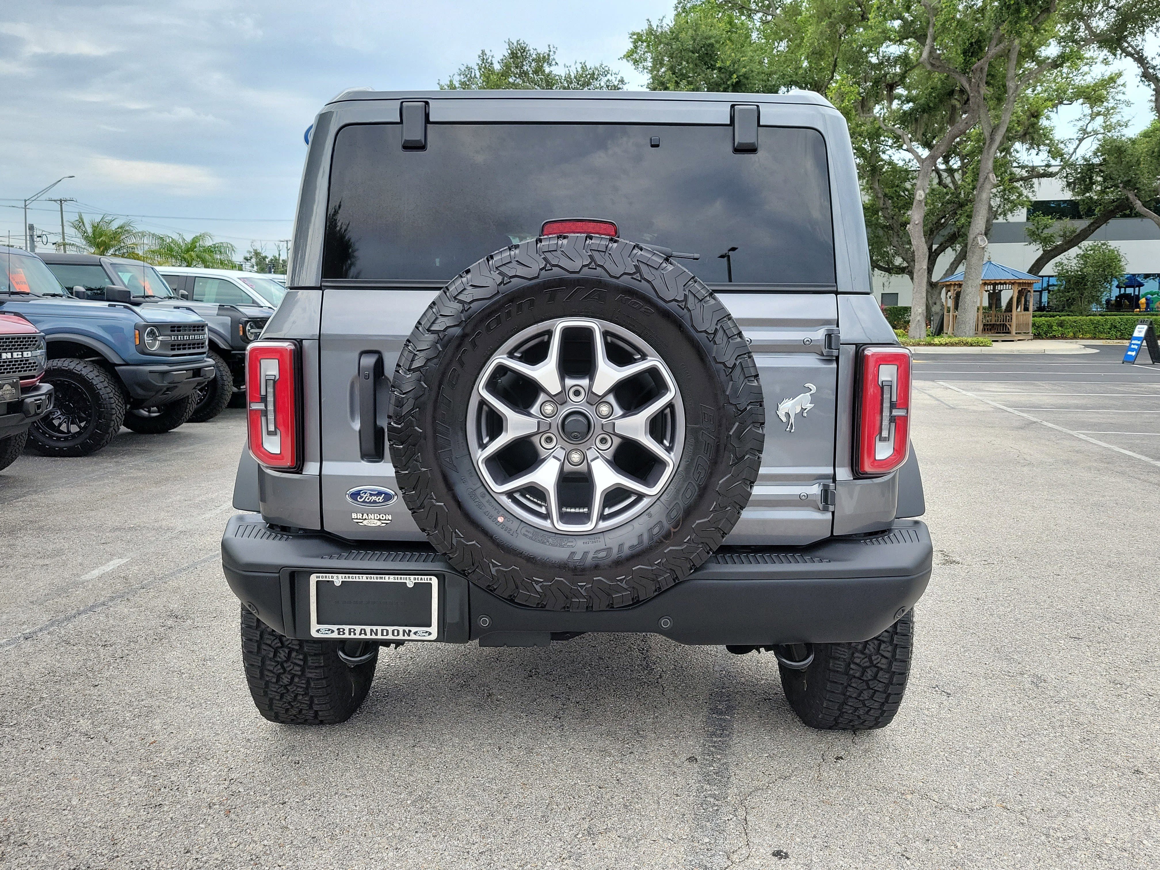 Certified 2025 Ford Bronco Badlands AWD/4WD image 8