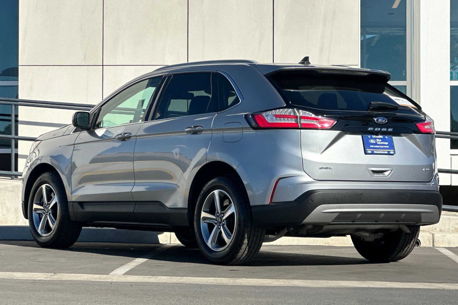 Certified 2022 Ford Edge SEL w/ Convenience Package image 5