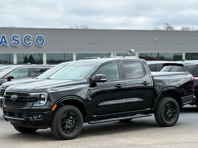 Certified 2025 Ford Ranger Lariat w/ Black Appearance Package video 2