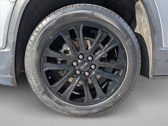 Used 2023 GMC Acadia SLT w/ Elevation Edition AWD/4WD image 22