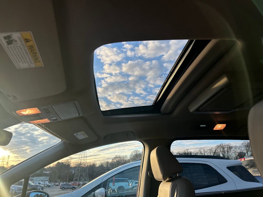 Used 2018 Honda Odyssey Touring image 23