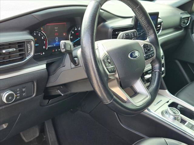 Certified 2021 Ford Explorer XLT w/ Equipment Group 202A RWD image 9