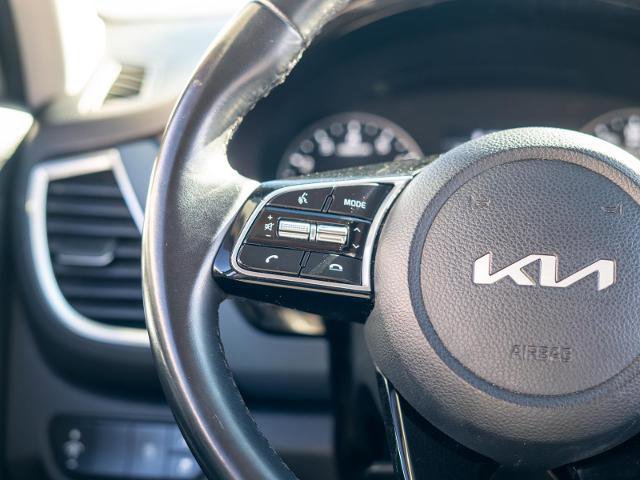Used 2022 Kia Seltos Nightfall Edition image 25