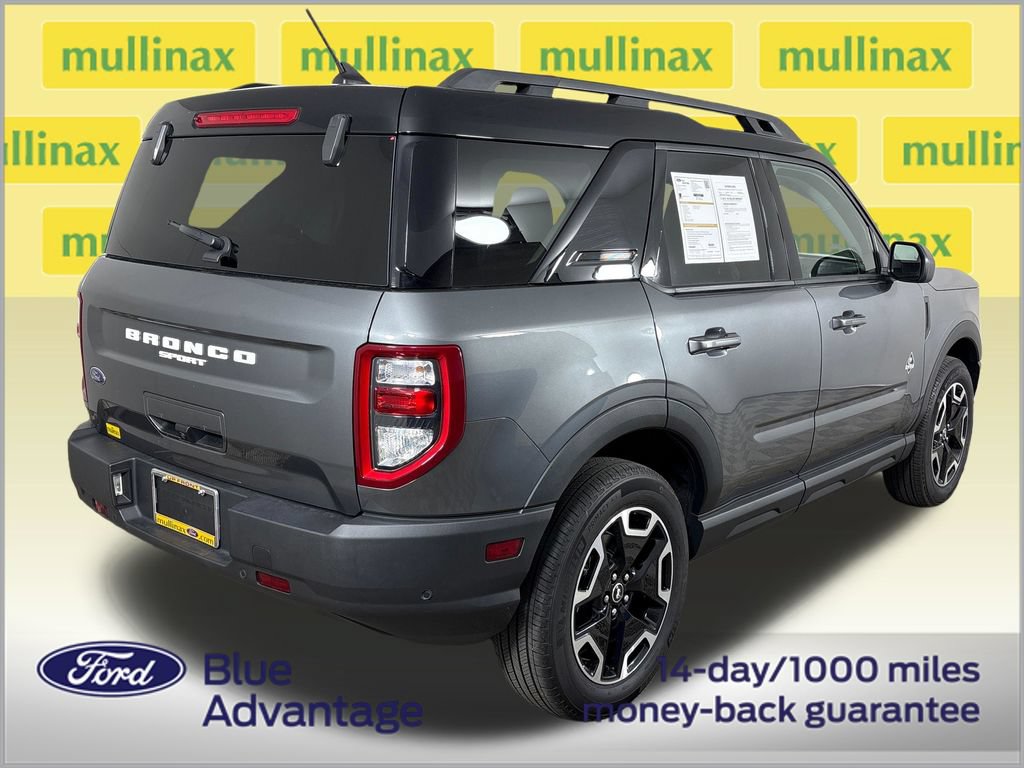 Certified 2024 Ford Bronco Sport Outer Banks w/ Tech Package AWD/4WD image 4