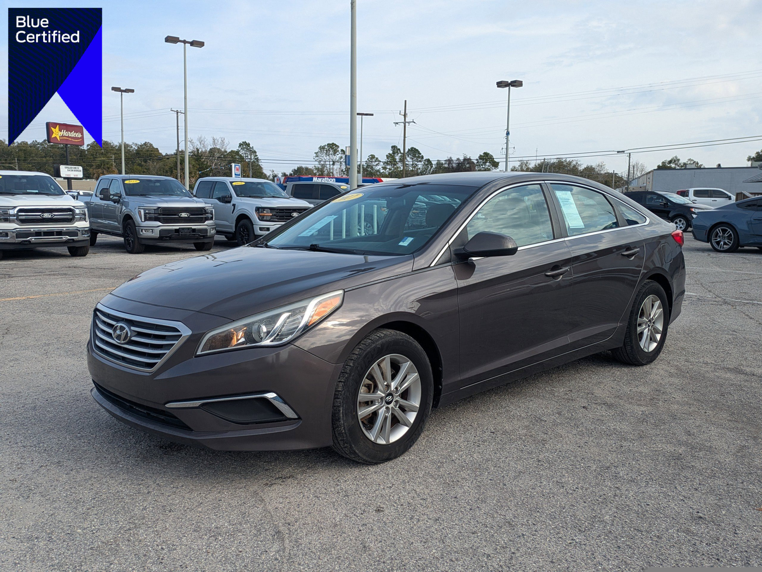 Used 2017 Hyundai Sonata SE image 1
