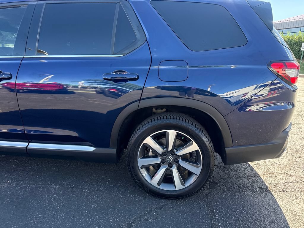 Used 2024 Honda Pilot Elite image 37