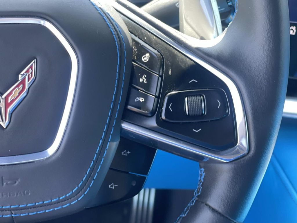 Used 2022 Chevrolet Corvette Stingray Premium Cpe w/ Z51 Performance Package RWD image 13