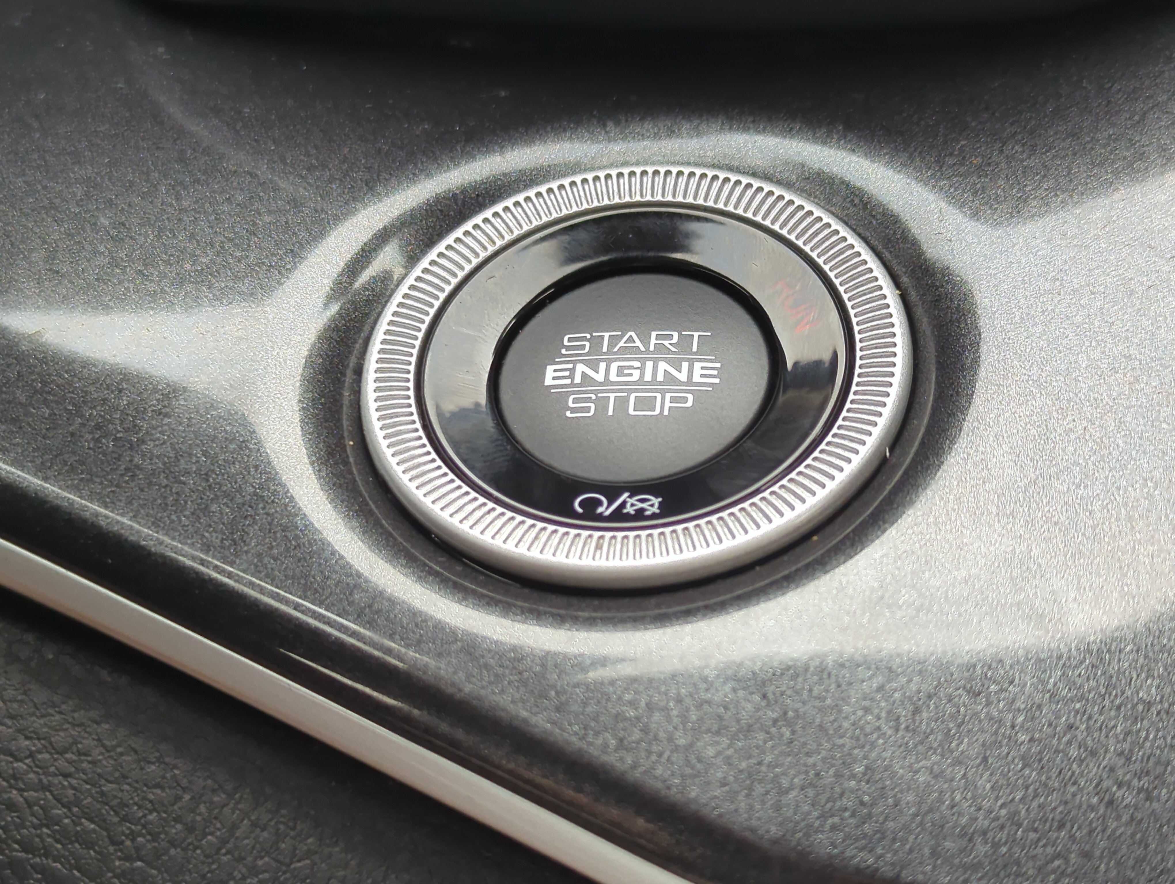 Used 2021 Jeep Grand Cherokee L Laredo AWD/4WD image 26