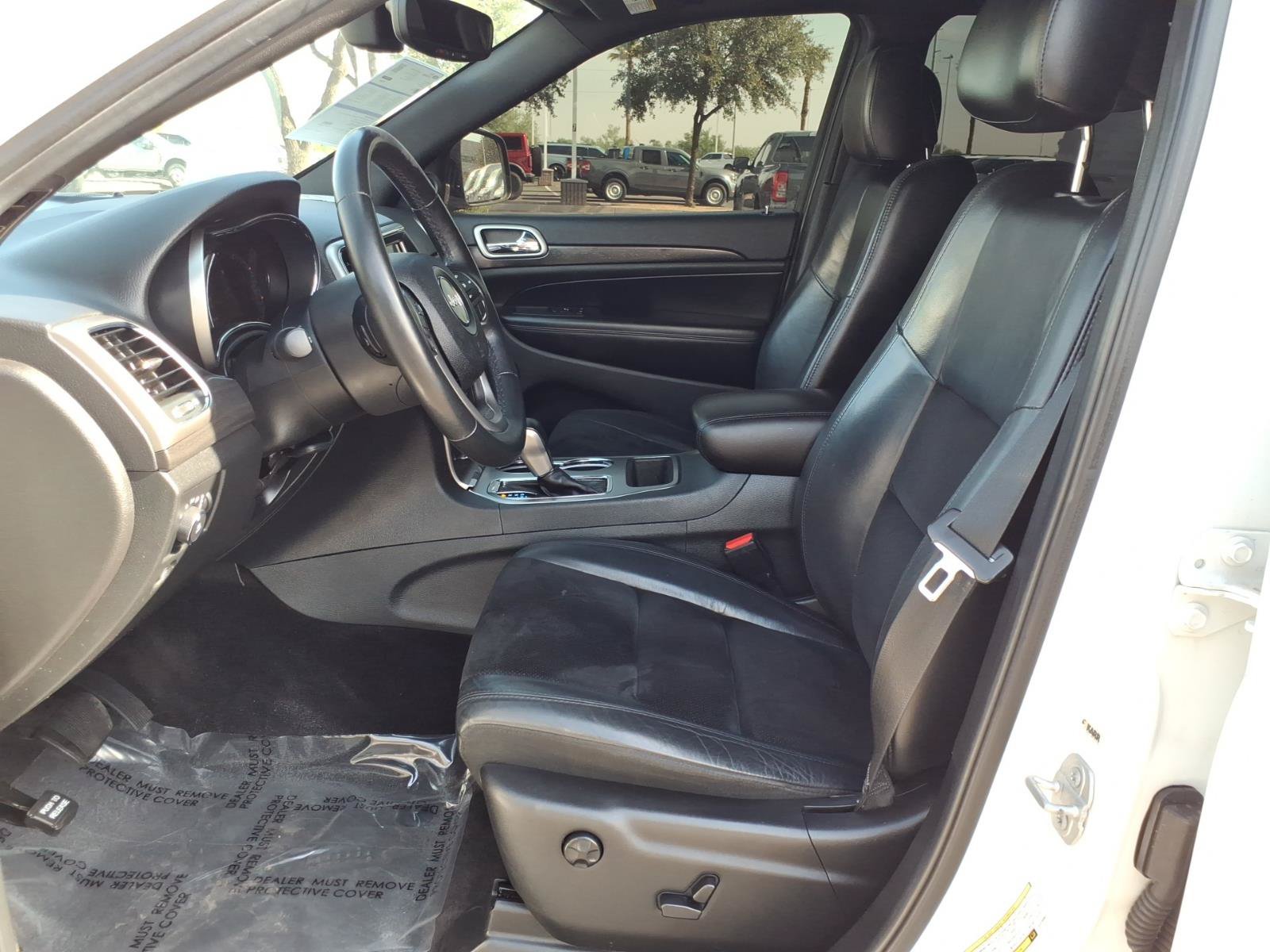 Used 2018 Jeep Grand Cherokee Altitude RWD image 13