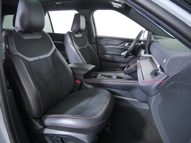 Certified 2026 Ford Explorer ST AWD/4WD image 14