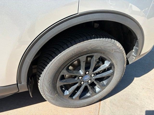 Certified 2020 Ford Escape SE Sport AWD/4WD image 10