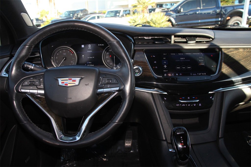 Used 2020 Cadillac XT6 Premium Luxury image 14