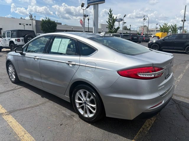 Certified 2020 Ford Fusion SE FWD image 4