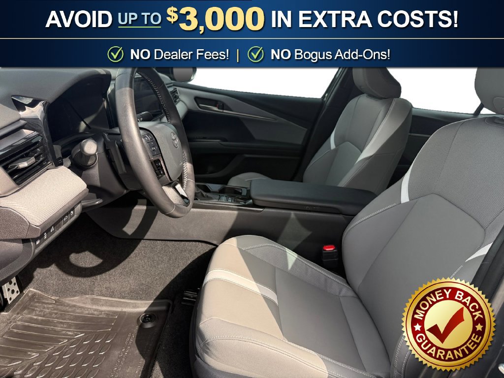 Used 2026 Toyota Camry SE w/ Multimedia Upgrade Package FWD image 14