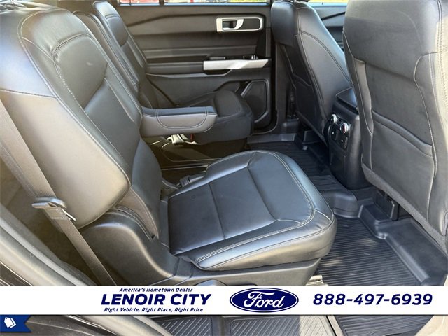 Certified 2022 Ford Explorer XLT w/ Equipment Group 202A image 16