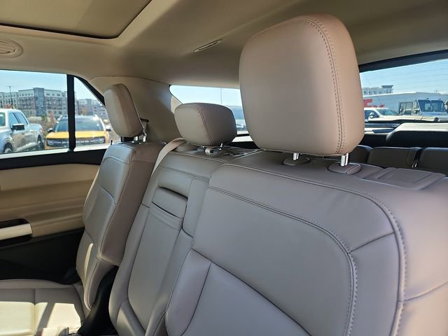 Certified 2022 Ford Explorer XLT w/ Equipment Group 202A image 25