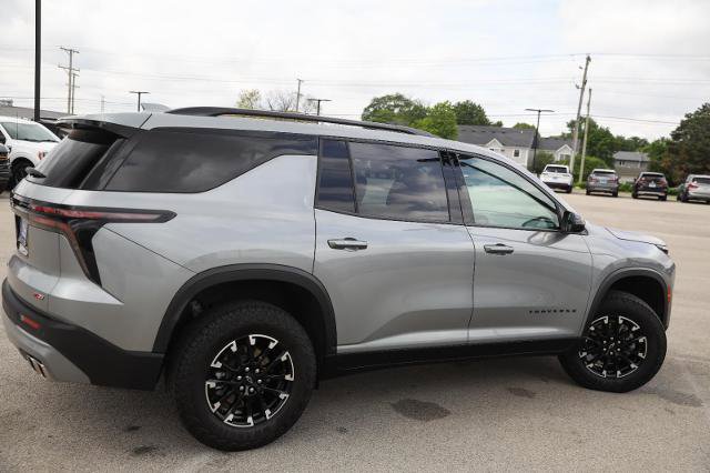 Used 2025 Chevrolet Traverse Z71 AWD/4WD image 9