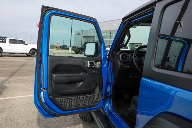 Used 2022 Jeep Wrangler Sport image 17