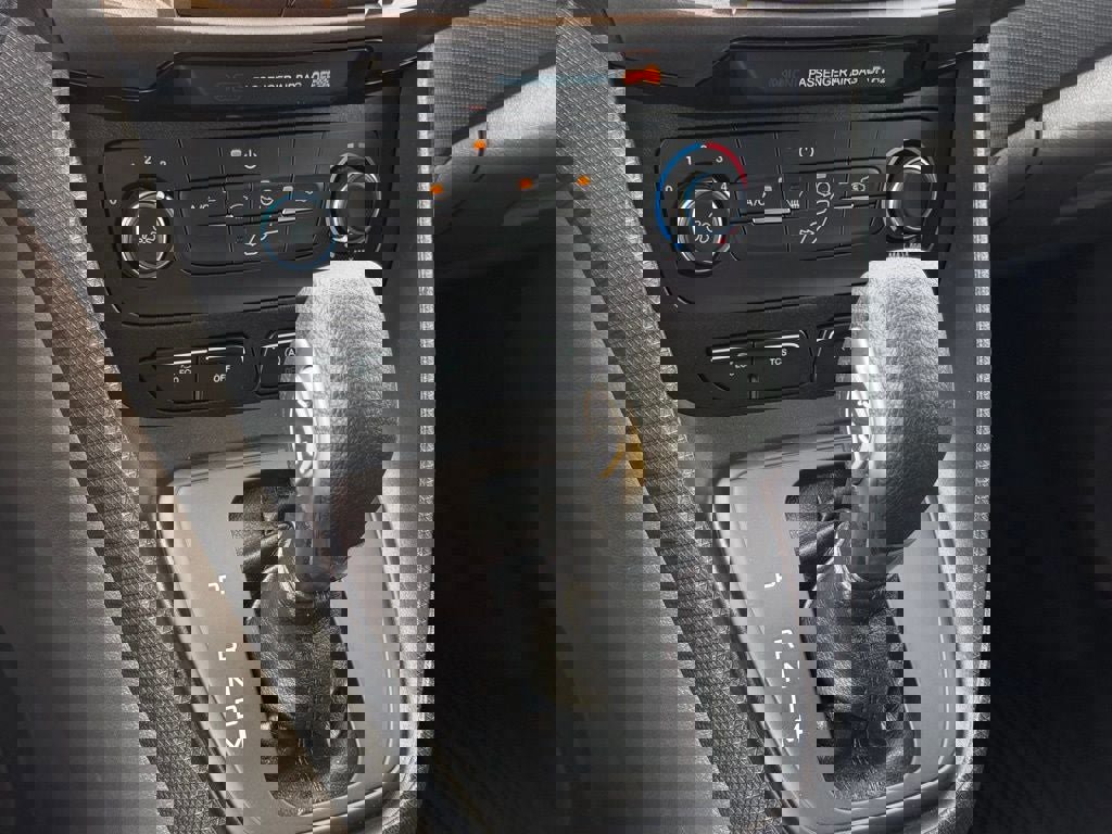 Certified 2020 Ford Transit Connect XL image 36