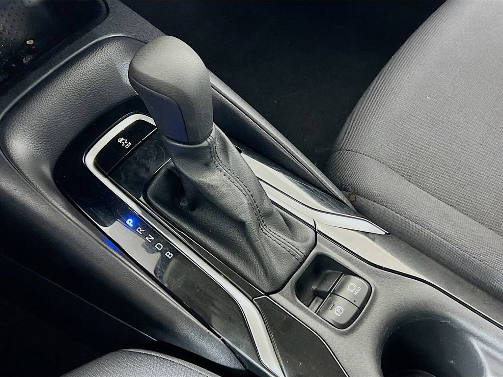 Used 2022 Toyota Corolla LE image 18