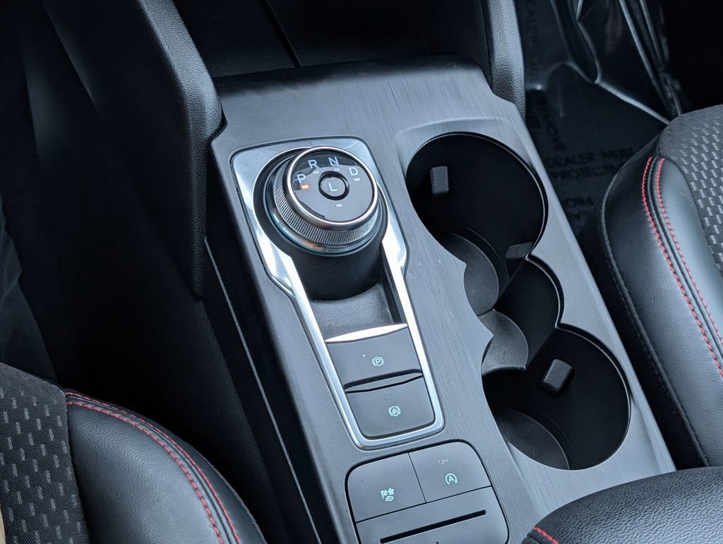 Certified 2025 Ford Escape ST-Line AWD/4WD image 22