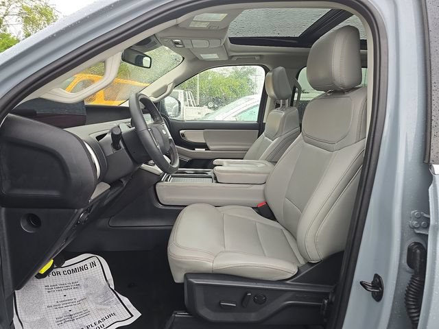 Certified 2025 Ford Expedition Active AWD/4WD image 21