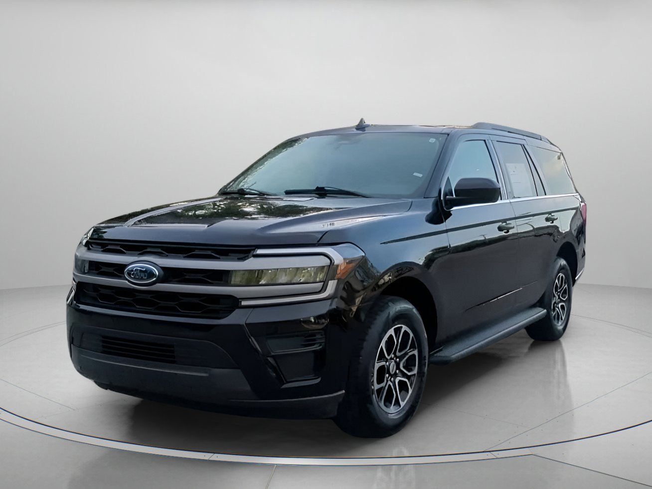 Certified 2024 Ford Expedition XLT RWD image 11