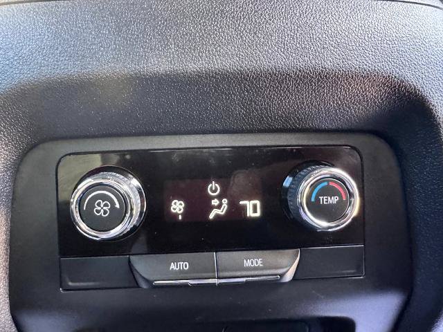 Used 2026 Chevrolet Traverse LT w/ LPO, Floor Liner Package FWD image 15