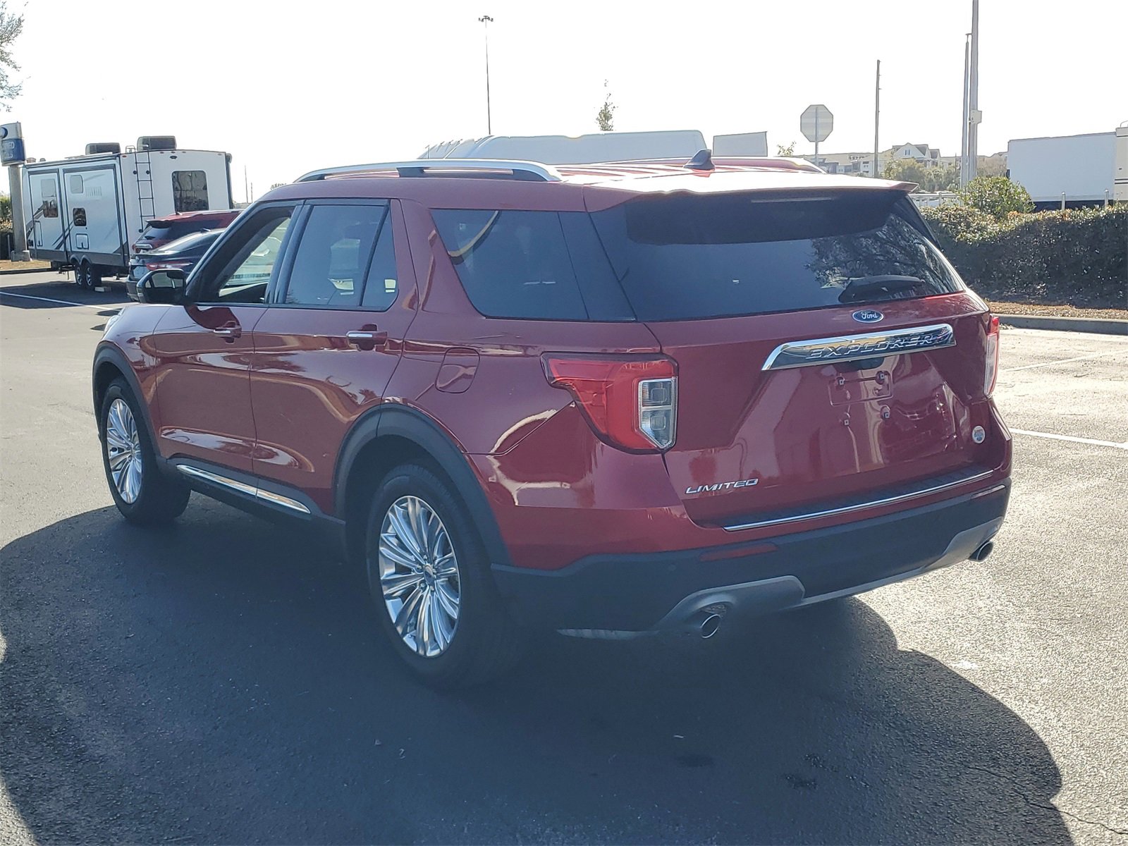 Certified 2024 Ford Explorer Limited w/ Limited Technology Package image 3