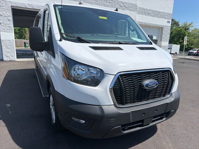 Certified 2025 Ford Transit 250 Low Roof w/ Exterior Upgrade Package RWD image 9